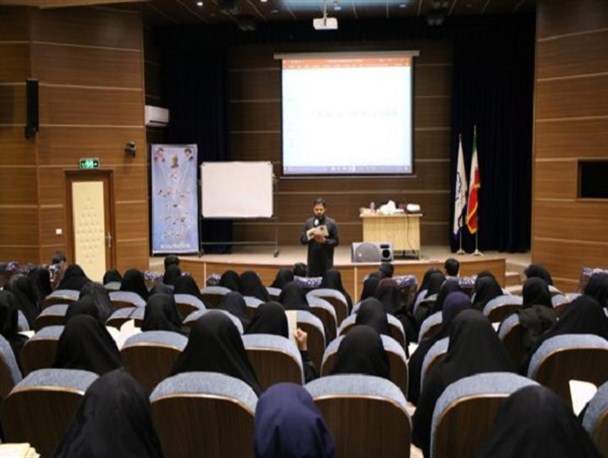 دوره بازآموزی مربیان موسسات قرآنی در رفسنجان برگزار شد+تصاویر