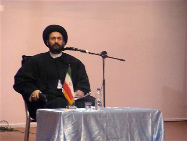 سران فتنه آزادند/ کروبی به آب درمانی های سرعین سر می زند!