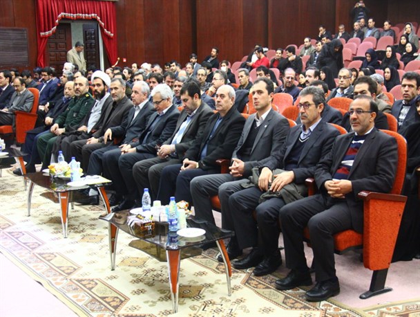 محیط آموزشی دانشگاه‌ها باید تحقیقات سفارش محور نیز تولید کند/در دنیای امروز، منبع ثروت، فقط و فقط کسب علم و دانش است
