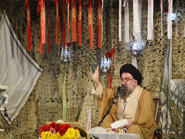 عده ای می خواهند چهره آمریکا را بزک کنند / در فتنه ۸۸ هم آمریکا با تمام امکانات به حمایت از فتنه گران آمد