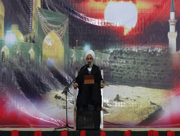 عالی ترین جلوه رحمت خداوند رسول گرامی اسلام است