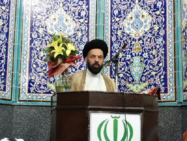 امروز  ما مسلمانان سیلی تفرقه ها را میخوریم/جمهوری اسلامی پتکی بر سر اسرائیل است