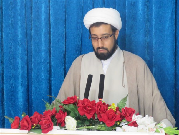 هر کسی در جهت اختلاف شیعه و سنی تلاش کند، خیانتکار است