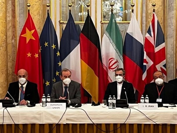 مقاومت ایران در مذاکرات اروپا را منفعل و آمریکا را عصبانی کرده است/ بازی سیاسی غرب با تخفیف در تحریم به ازای کاهش غنی سازی