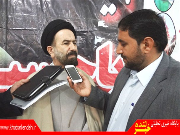 کسانی که در راستای سیاست های غلط سران فتنه حرکت می کنند در صف دشمنان قرار دارند