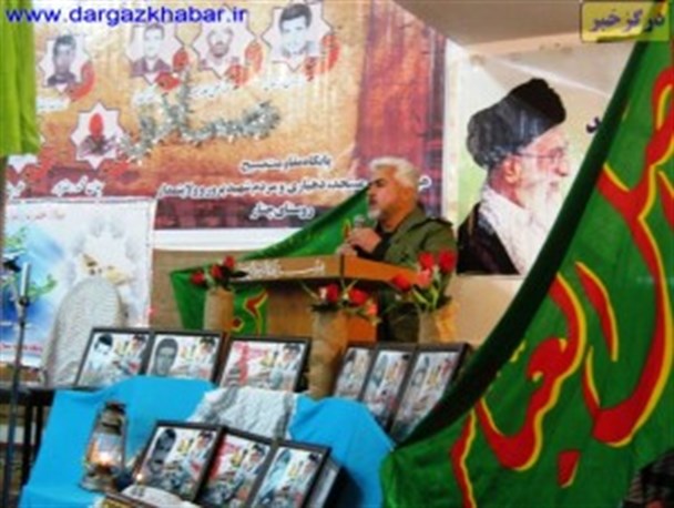 برگزاری مراسم یادواره شهدای روستای چنار در هفته وحدت