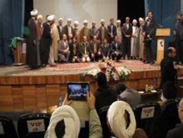 مراسم نکوداشت آیت الله شیخ ابراهیم محمدی اصل در زنجان برگزار شد
