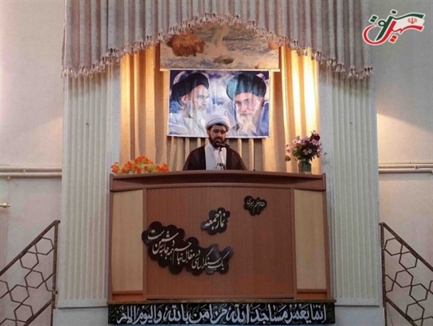 مبنای سیاست دینی، خدا محوری است