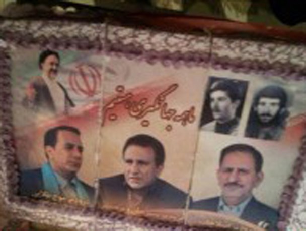 آقایانی که خط قرمز نظام را به سخره می گیرند