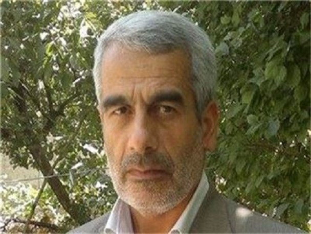 آمریکایی ها برای نقض برجام هر روز به دنبال حواشی هستند/ما باید مرز خودمان را از آمریکایی ها و اروپایی ها جدا کنیم