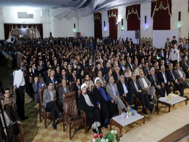 وقتی هاشمی روحانی و احمدی نژاد را یکی می داند و زیباکلام حزب جدید اصلاح طلبان را قدرت طلب خواند