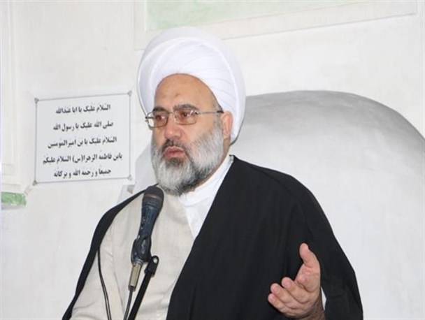 رئیس جمهور انقلابی، ولایتمدار و مبارز می تواند در مقابل دشمنان بایستد/ بی غیرتان می گویند ما را به سوریه چه کار/ مدافعان حرم، در خارج از مرزها از عزت ما دفاع می کنند