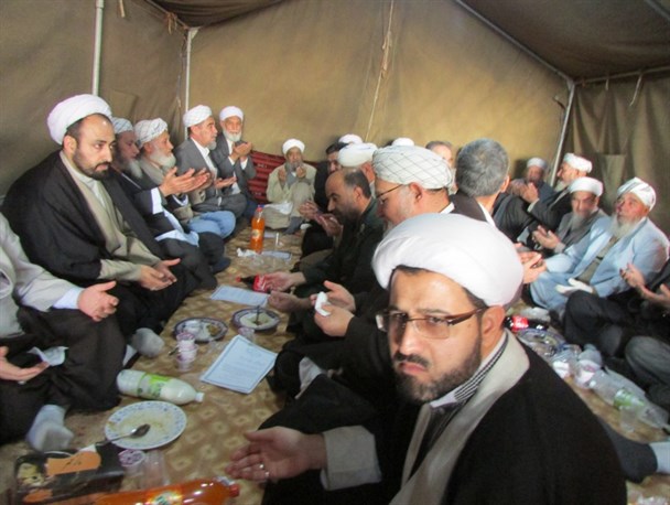 حضور مسئولین استانی در مراسم سومین روز درگذشت والده امام جمعه اهل سنت گنبد + تصاویر