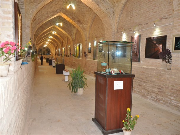 انتقال اشیای تاریخی موزه نیشابور به مشهد