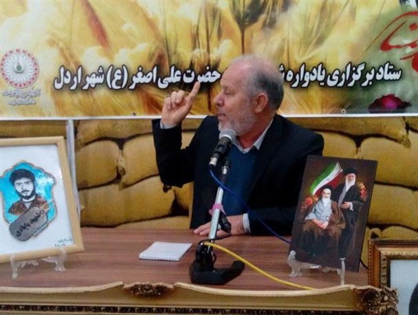 فتنه جدید دشمن قرار دادن مردم مقابل نظام است/ غلبه بر دشمن عزم ملی می طلبد