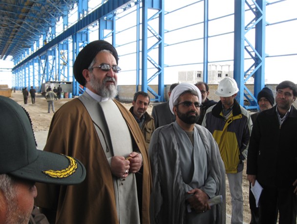 پروژه آهن و فولاد سرمد و سیمان صدف در ابرکوه حیات بخش جریان اقتصادی خواهد شد