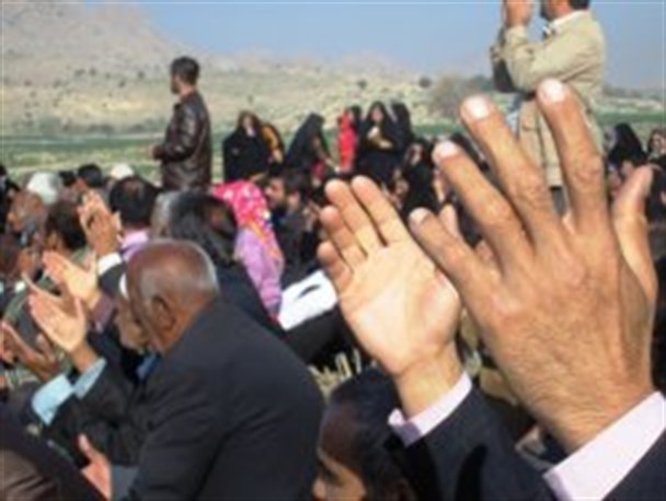 برپایی نماز طلب باران در شهرستان چرام