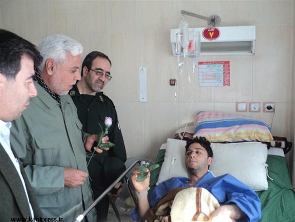 عیادت  فرمانده و جمعی از پرسنل سپاه بوکان از بیماران بیمارستان شهید دکتر قلی پور+ تصاویر