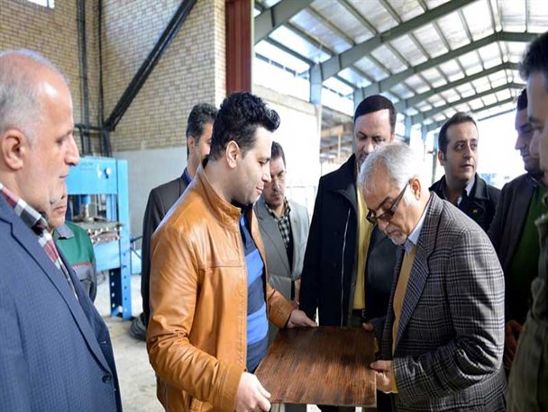 افتتاح واحد صنعتی تولید چوب پلاست از ضایعات کشاورزی در منطقه آزاد انزلی
