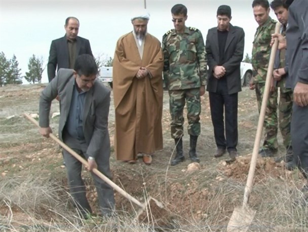افتتاح فاز دوم عملیات اجرایی طرح مبارزه با خشکیدگی بلوط در سطح جنگلهای شهرستان چگنی