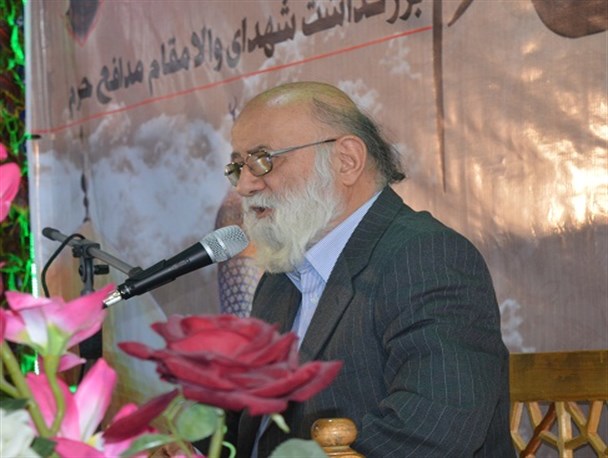 صیانت از سه اصل مهم "سلاح شهادت، مکتب اسلام و پیروی از رهبر" سبب پیروزی نهایی است