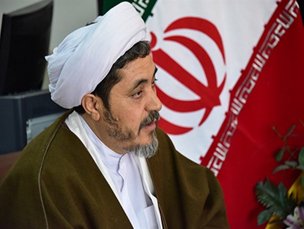 گلایه ی امام جمعه بیرجند از حضور نیافتن مسئولان در یادواره شهدای انقلاب اسلامی/ مسئولان نسبت به مردم فخر نفروشند