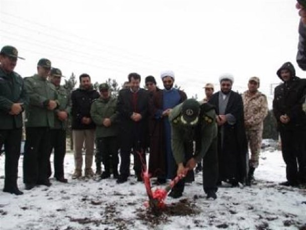 درمانگاه تخصصی شهید جعفرپور در گرمی کلنگ‌زنی شد