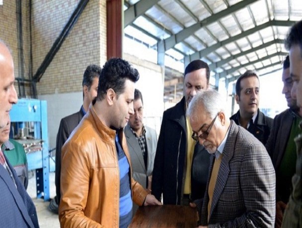 واحد صنعتی تولید چوب پلاست از ضایعات کشاورزی در منطقه آزاد انزلی افتتاح شد