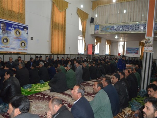 مراسم جشن انقلاب در روستای مظفرآباد بخش مرکزی میاندوآب/ تصاویر
