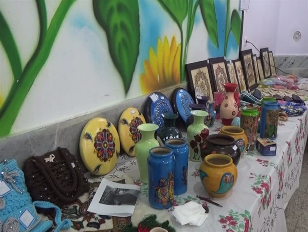 نمایشگاه دست سازه های دانش آموزان در سربیشه افتتاح شد