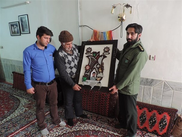 دیدار جانشین فرماندهی ناحیه مقاومت شیروان با خانواده دو شهید