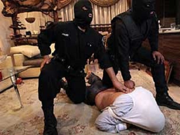 دستگیری هفت متهم تحت تعقیب در خمینی‌شهر اصفهان