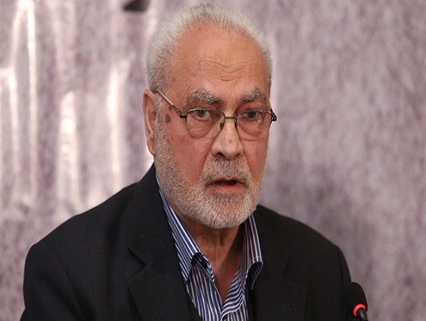 شکست طرح های آمریکا علیه انقلاب اسلامی نظام سلطه را از درون فرو می پاشد