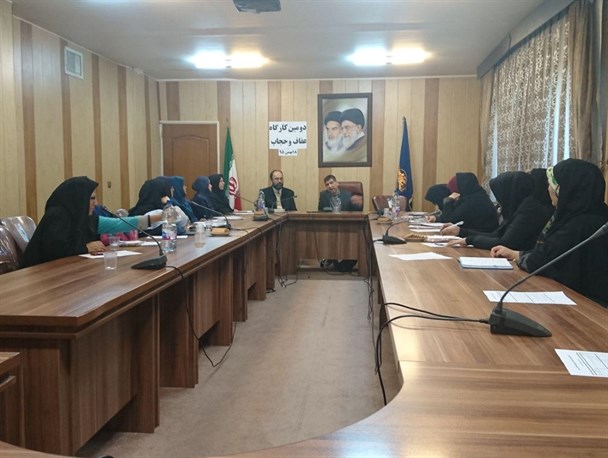 کارگاه عفاف و حجاب درتولیدات هنری «هنرهای هشتگانه» در کرج برگزار شد+عکس