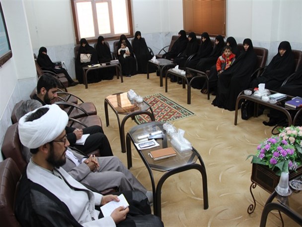 دیدار مدیران و معاونین آموزش حوزه علمیه خواهران با آیت الله صفایی بوشهری/ تصاویر