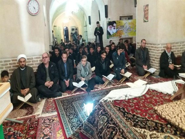 محفل انس با قرآن کریم در شبستر برگزار شد +تصاویر