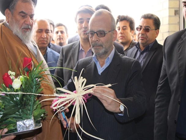 استاندار یزد دو پروژه ورزشی را در بافق افتتاح کرد+ تصاویر