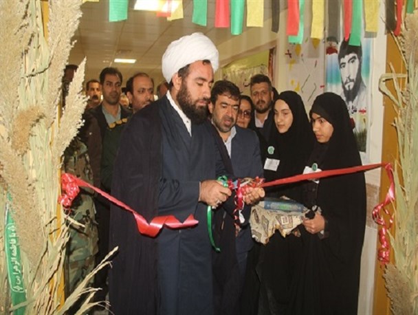 نمایشگاه مدرسه انقلاب با عنوان "دیروز ما، امروز ما ، فردای ما"در شهرستان سرپلذهاب افتتاح شد