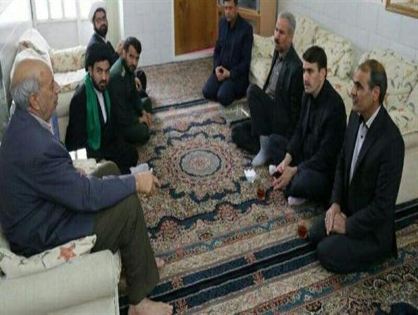 دیدار  مسئولان بافق با خانواده شهدای بهمن‌ماه دفاع مقدس +تصاویر