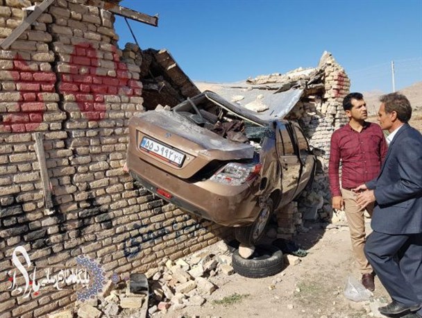 تصادف در محور سرپلذهاب به روستای "حبیب وند" سه مصدوم و کشته برجای گذاشت+ تصویر
