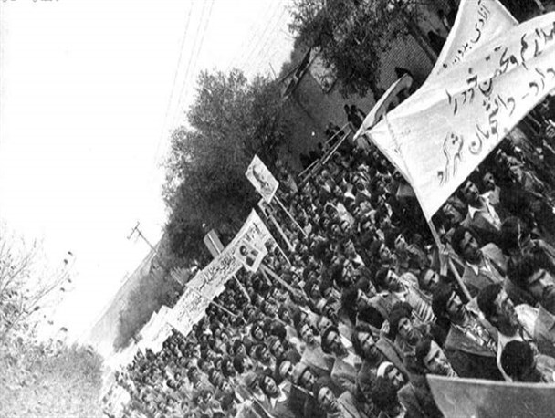 وقتی کوچک و بزرگ در جغرافیای ایران به دریای انقلاب پیوستند/ چهارمحال و بختیاری قطره‌ای که به موج مقابله با ظلم رسید