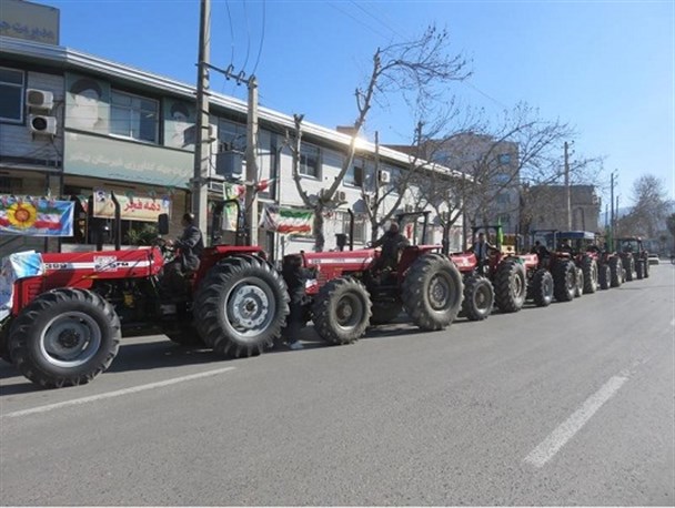 رژه ادوات کشاورزی روستای مایوان بمناسبت دهه فجر