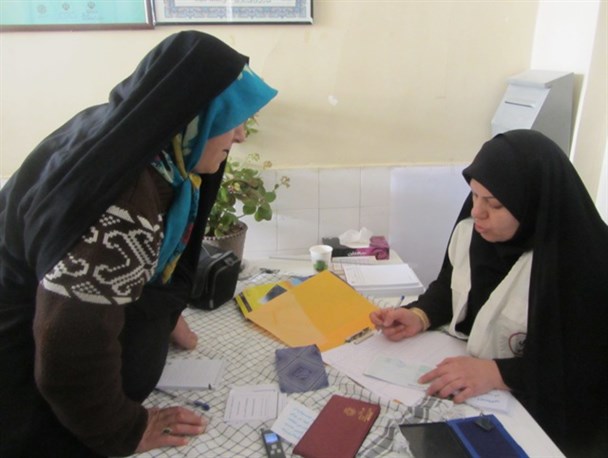 گلایه های بانوان روستای افتر سمنان از نبودمتخصص زنان/مناطق محروم سمنان خالی از پزشکان متخصص است