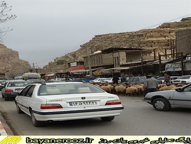 مصوبه ای که کاعذ پاره بیش نیست/ خیابان اصلی شهر پلدختر ایل راه شد
