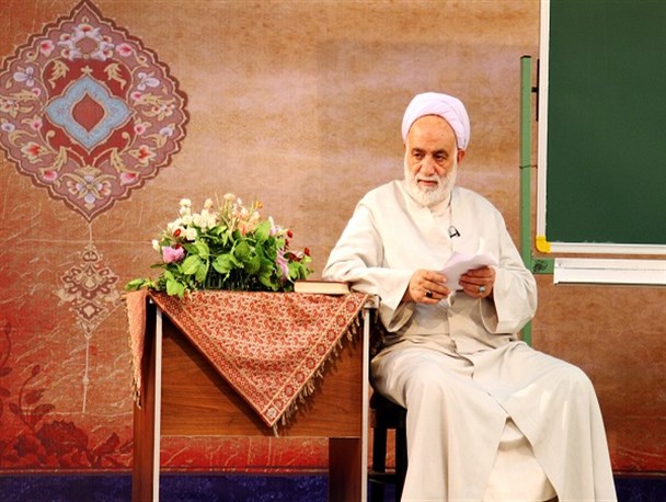 برگزاری برنامه درس هایی از قرآن در خارگ به روایت تصویر