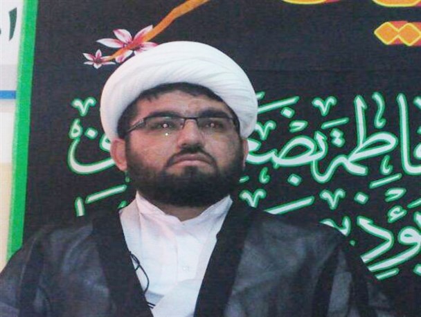 گله از مسئولان برای عدم تحقق شعار سال/کاروان تدبیرو امید هیچ کاری برای مردم نکرد/ایجاد اشتغال قومی و قبیله ای شده است