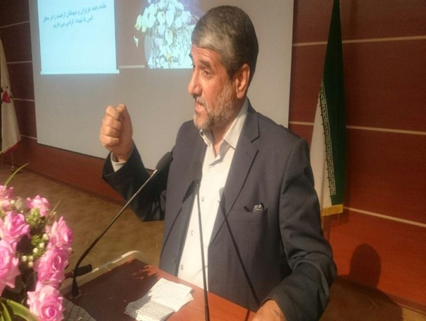 برپایی مراسم بزرگداشت یاد و خاطره شهدا سد محکمی در برابر تهاجم فرهنگی است