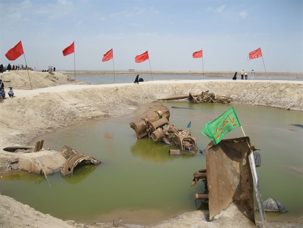 شهداء سکاندار کاروان راهیان نور هستند