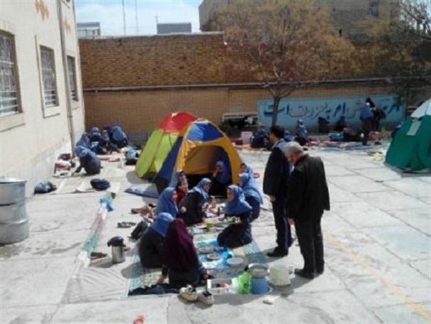 دانش آموزان رشتخواری به استقبال فصل بهار رفتند