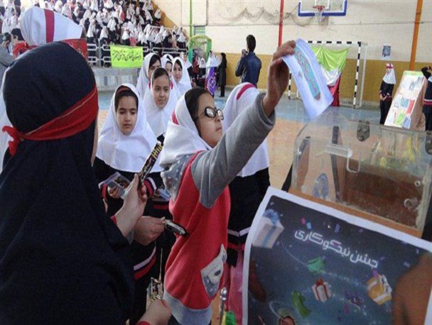 جشن نیکوکاری در مدارس شیروان برگزار شد
